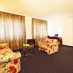Ina Hotel Royal