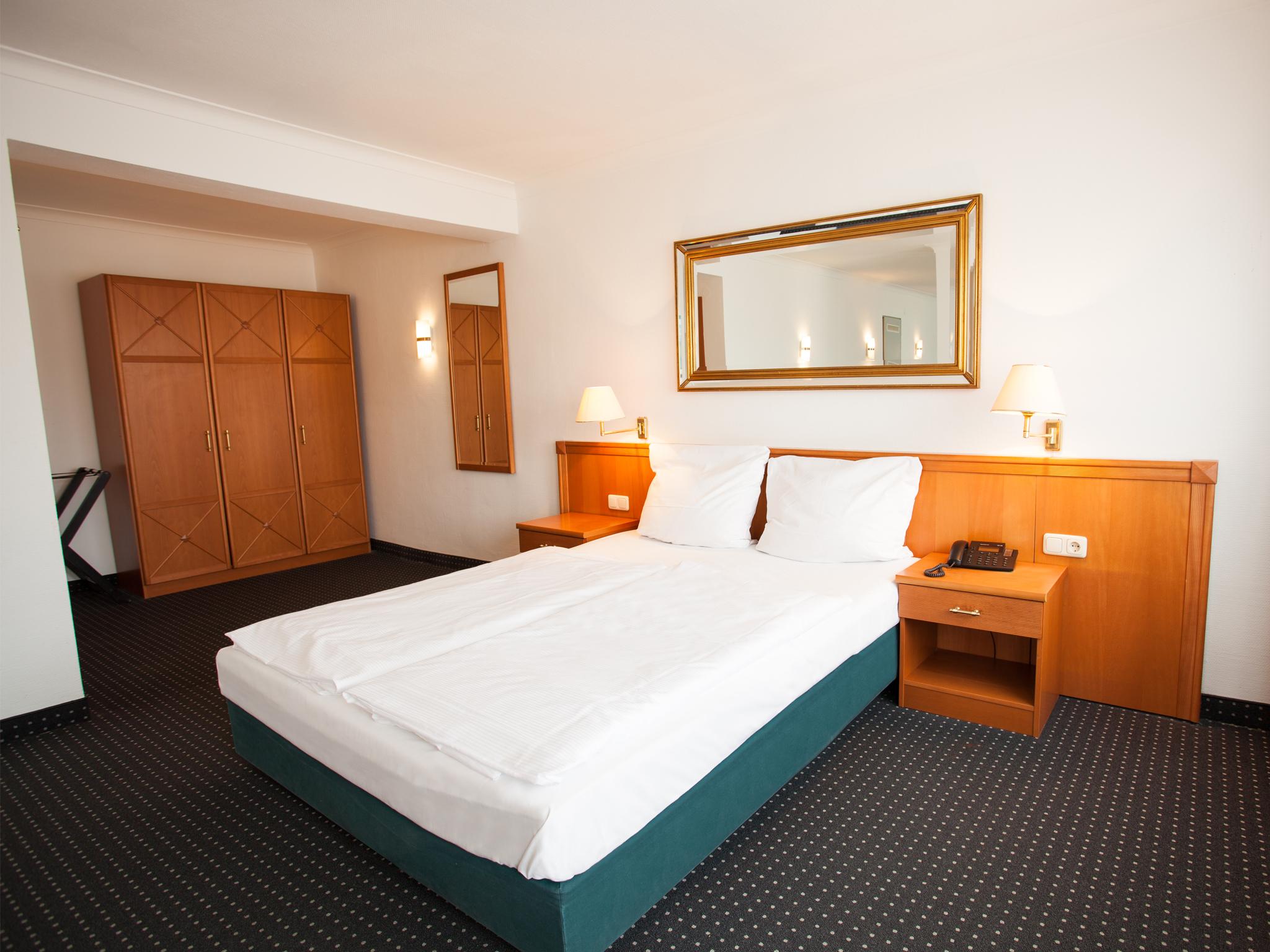 Ina Hotel Royal 3* Cologne